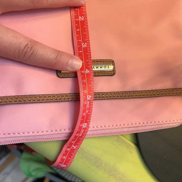 NWT Tommy Hilfiger Wristlet Wallet Pink - Picture 6 of 6